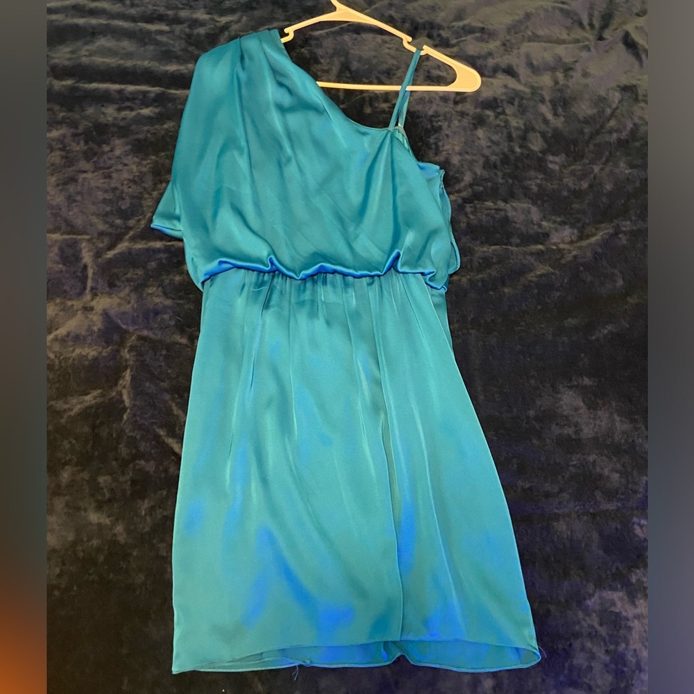 AQUAdress blue, size 6. NWOT